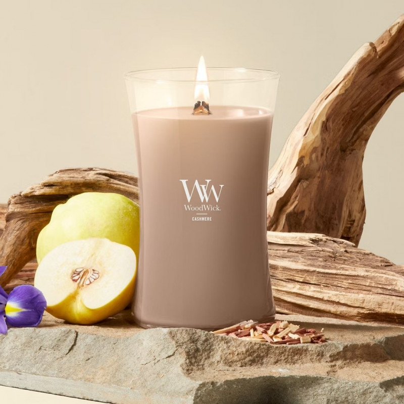 WoodWick Cashmere duża świeca, 610 g, brązowa