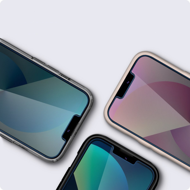 Spigen GLAS.tR EZ Fit szkło hartowane do Apple iPhone 13 / 13 Pro / 14 / 16e / 17e, przezroczyste