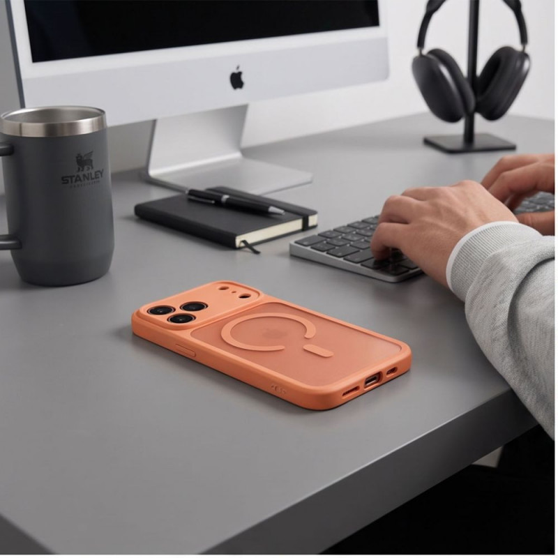 Etui Tech-Protect BasicMag MagSafe dla Apple iPhone 17 Pro Max / 18 Pro Max, matowe Cosmic Orange