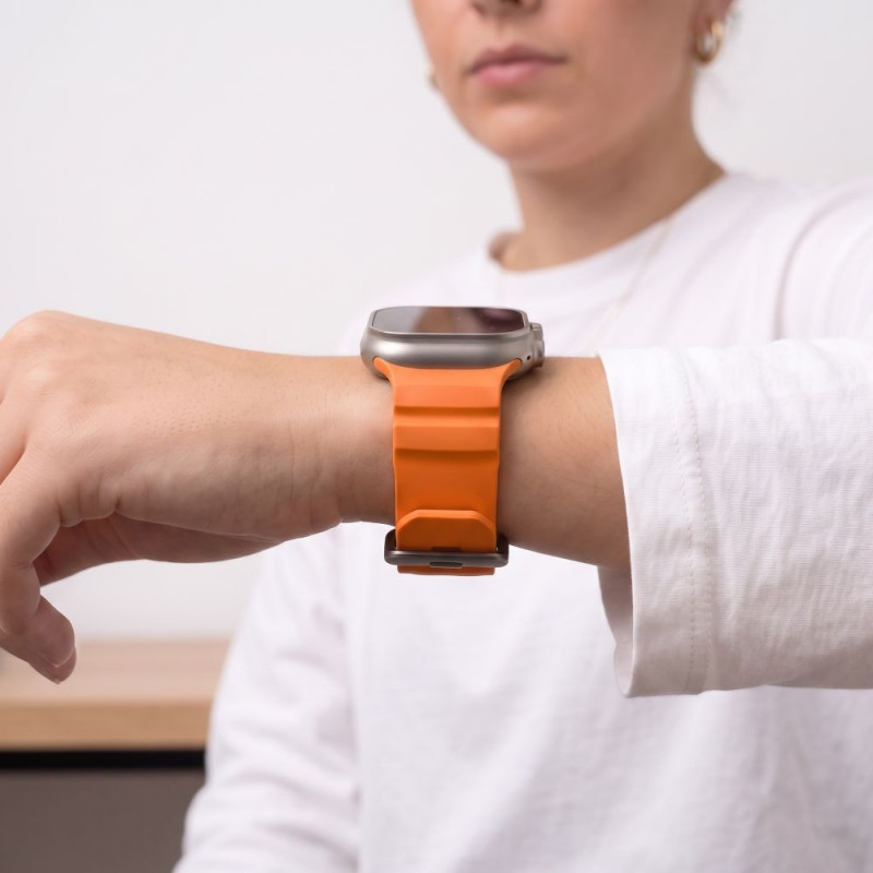 Tech-Protect Motion pasek do Apple Watch 8 / 9 / 10 / 11 / 12 / SE / Ultra 44/45/46/49 mm, Signal Orange