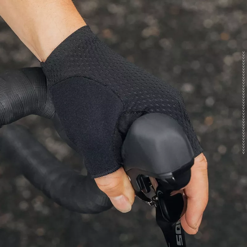 Rockbros TLS004 ROAD TO SKY Krótkie rękawiczki rowerowe amortyzujące wstrząsy M, czarne