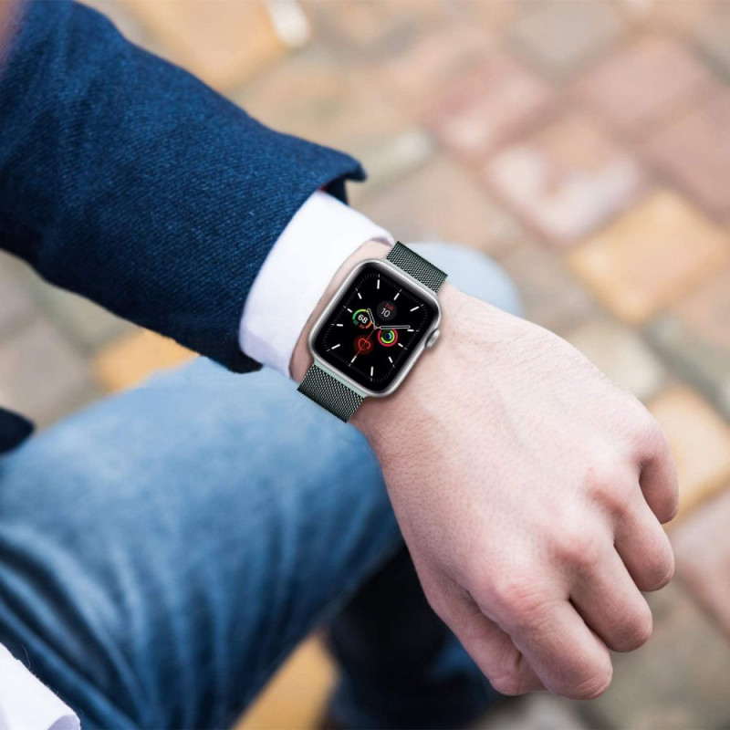 Tech-Protect MilaneseBand Apple Watch 4/5/6/7/SE 44/45 mm bransoleta ze stali nierdzewnej, srebrna