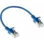 Niebieski kabel krosowy ACT 0,15m LSZH U/FTP CAT6A Slimline do centrów danych z zatrzaskami i złączami RJ45 (DC7630)