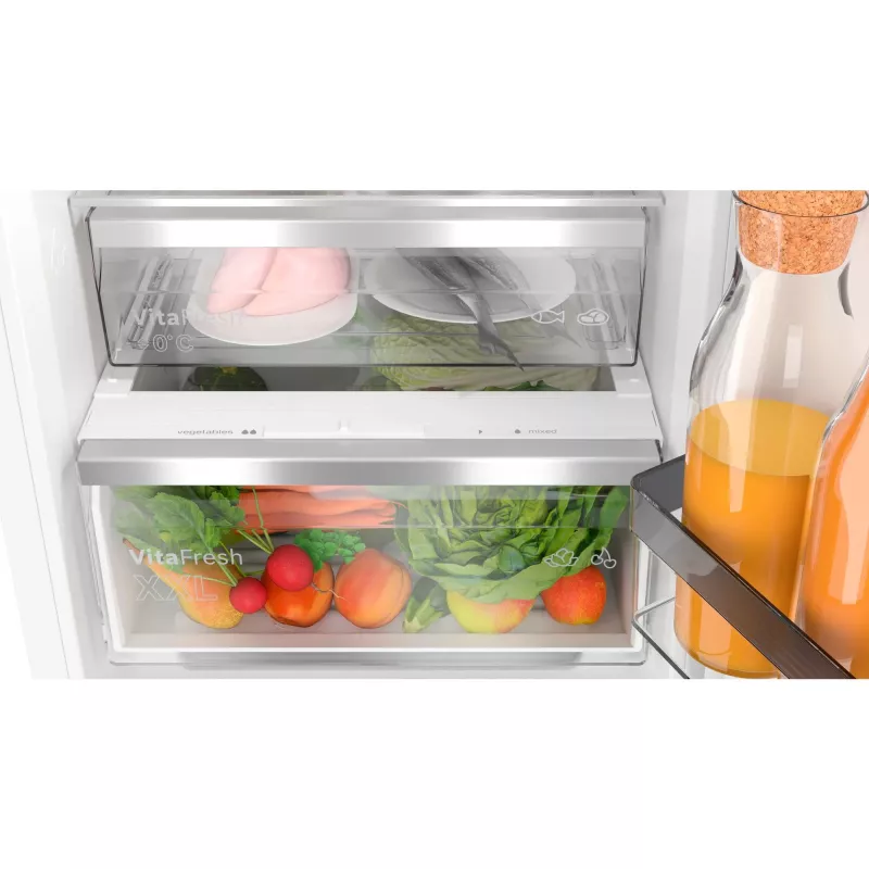 BOSCH KIN86ADD0 Wbudowana lodówko-zamrażarka z VitaFresh i NoFrost, 260 L, Klasa energetyczna D, Biała