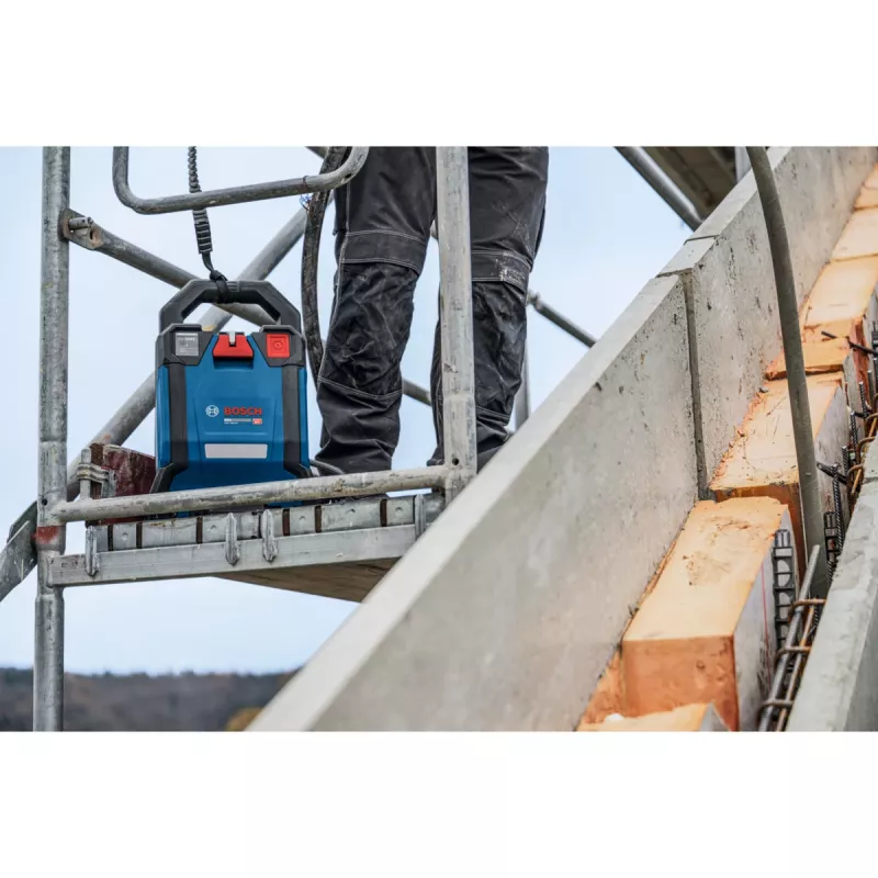 BOSCH POWERTOOLS GPU 18V-2 DI Akumulatorowy system wibratora do betonu o wysokiej częstotliwości (w pudełku)