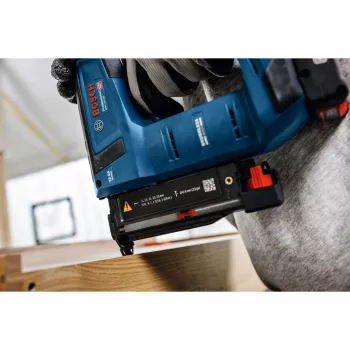 Bosch Professional GNH 18V-35 Gwoździarka akumulatorowa 18V (samo urządzenie, niebiesko-czarna)