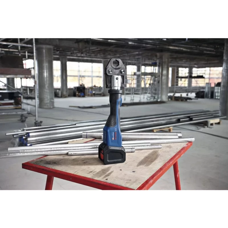 Bosch Professional GPT 18V-32 Akumulatorowe Narzędzie do Zaciskania, Wersja Solo, Zestaw TH, 18V, Niebieski, bez Akumulatora i Ładowarki, 3 Standardowe Szczęki Zaciskowe TH, w L-BOXX