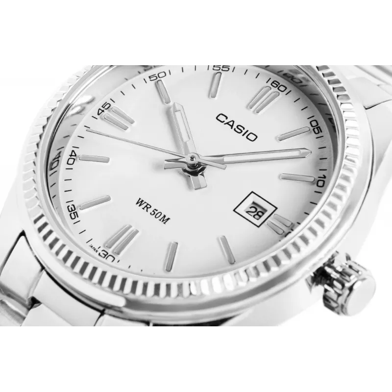 CASIO LTP1302PD7A1V Unisex Analogowy Zegarek Kwarcowy, Srebrna Stal Nierdzewna, 34.5 x 30.2 x 8.7 mm