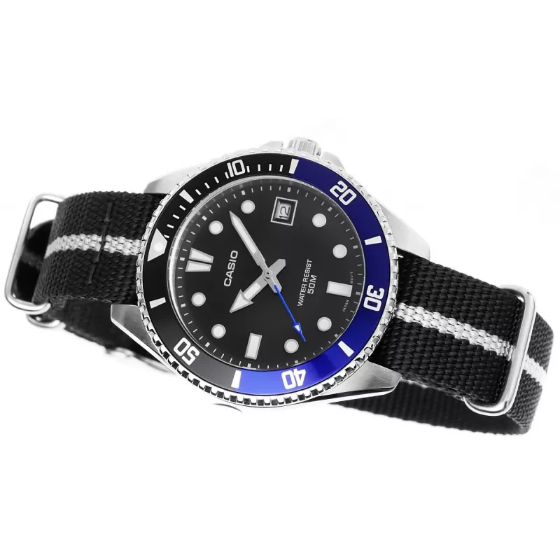 Casio MDV-10C-1A2VEF Męski Zegarek Nurek Czarny Stal Nierdzewna Żywica