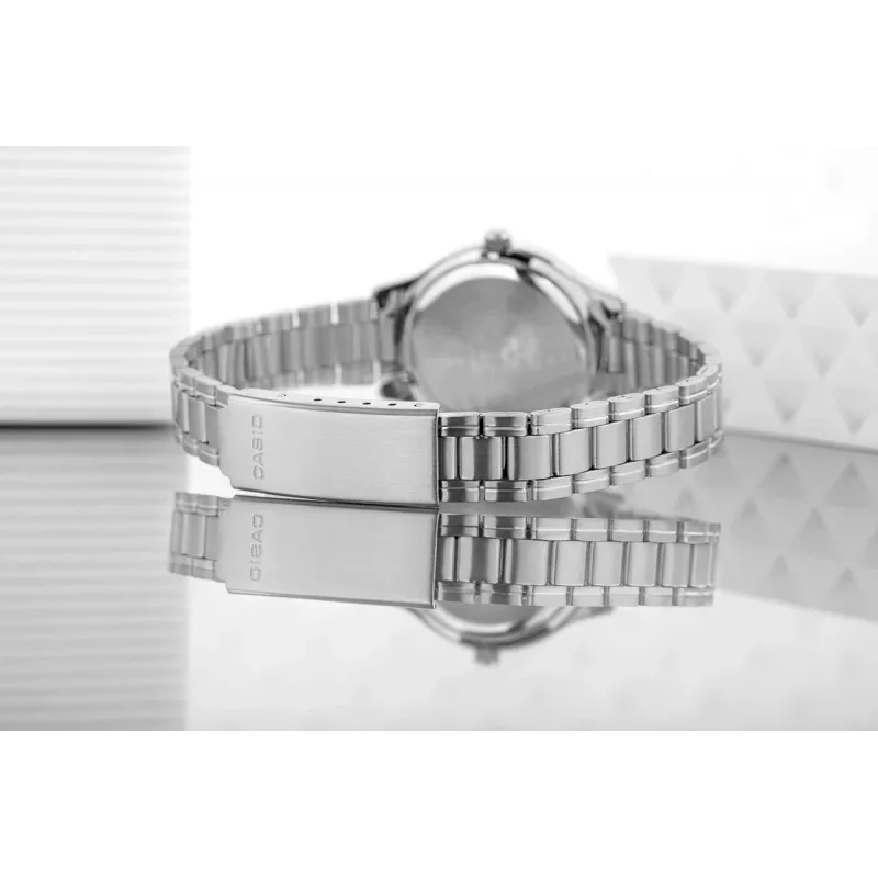 Zegarek damski CASIO Analogowy Kwarcowy LTP-1128A-7B 33mm Srebrna Tarcza Stal Nierdzewna