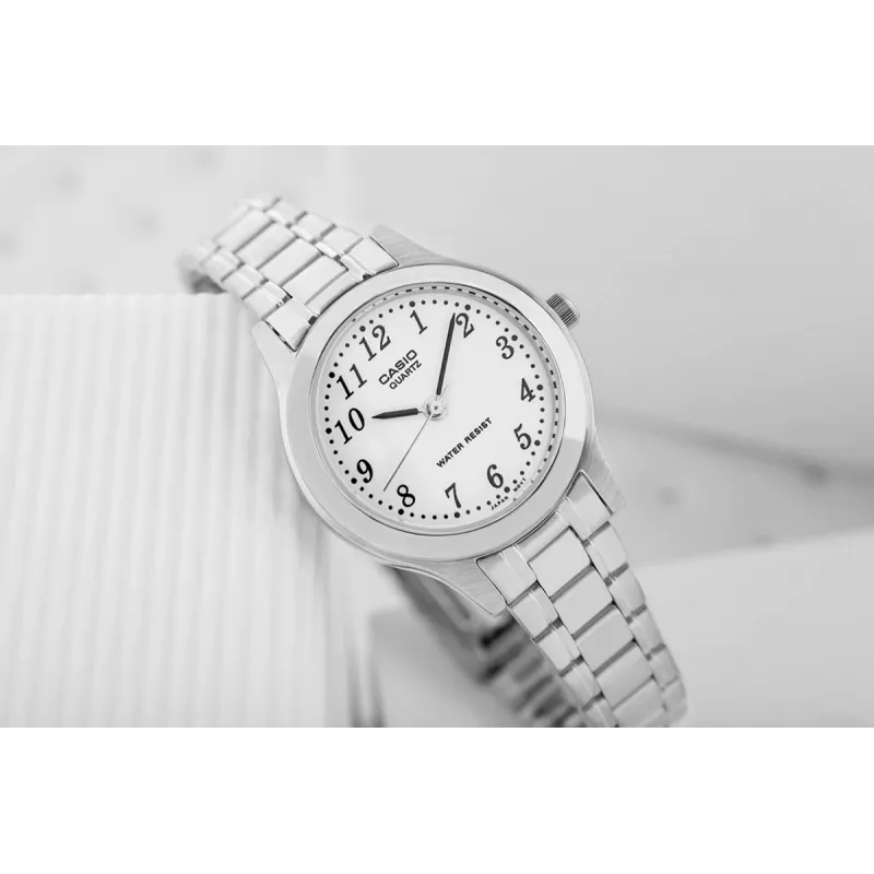 Zegarek damski CASIO Analogowy Kwarcowy LTP-1128A-7B 33mm Srebrna Tarcza Stal Nierdzewna