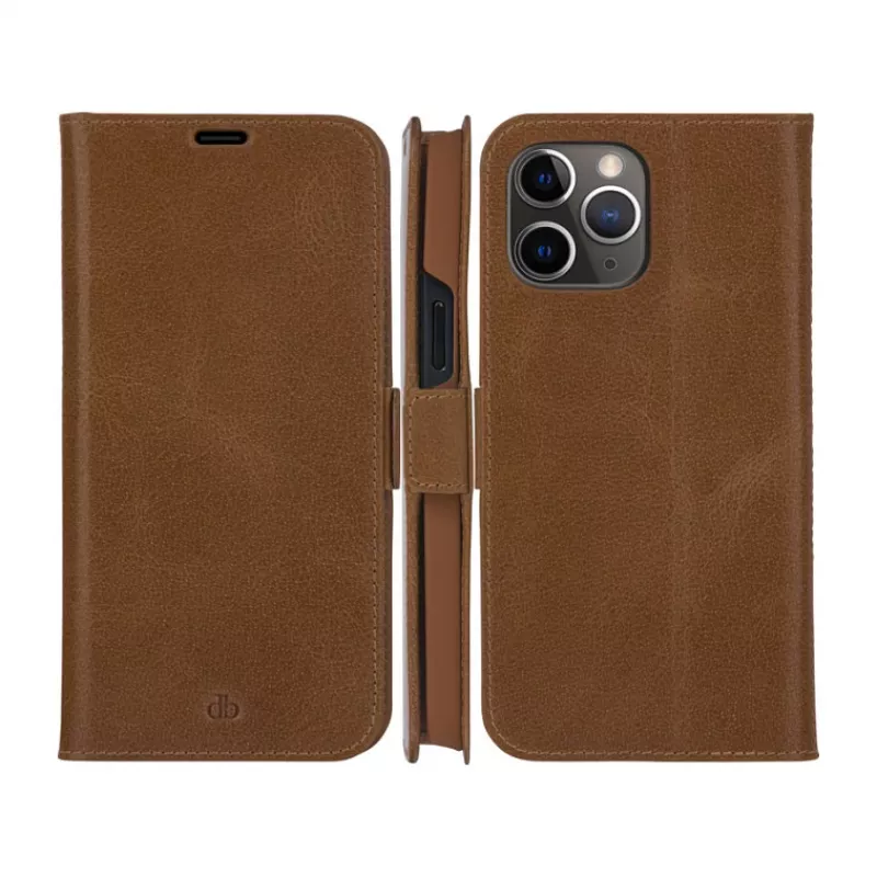 DBRAMANTE 1928 Copenhagen Slim Flip Case do Apple iPhone 13 Pro Max, skóra pełnoziarnista, jasnobrązowy, zapięcie magnetyczne, 3 kieszenie na karty, funkcja stojaka, obsługa ładowania bezprzewodowego
