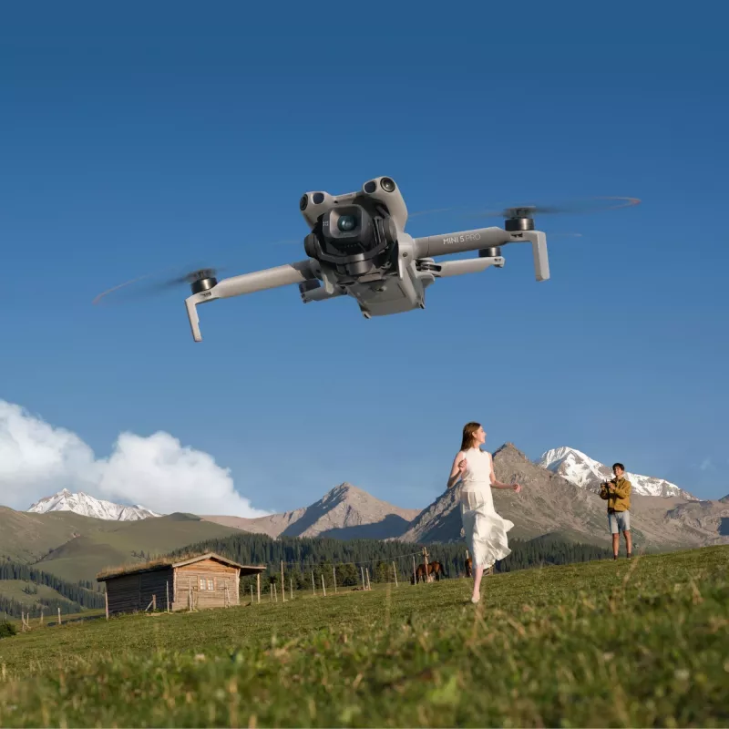 DJI Mini 5 Pro Fly More Combo Plus z DJI RC 2