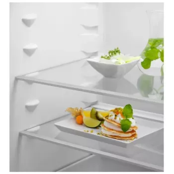 Electrolux LNA7NE18S Wbudowana lodówko-zamrażarka - 253L pojemności całkowitej, Low Frost, klasa energetyczna E
