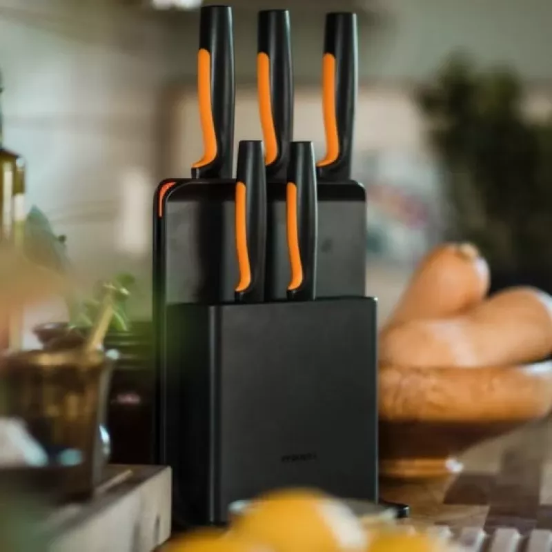 Zestaw blokowy na noże Fiskars Functional Form 6-częściowy z 5 nożami