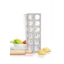 Zestaw do ravioli GEFU 3-częściowy z deską, wykrawaczem i wałkiem, 24 kwadratowe ravioli 60x60 mm, biały/srebrny