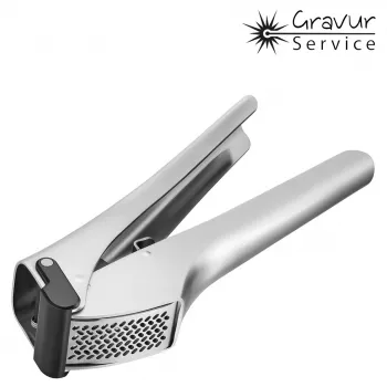 GEFU GARLICO Wyciskarka do czosnku, praska do czosnku ze stali nierdzewnej ze zintegrowanym szpikulcem do czyszczenia, ergonomiczny uchwyt, można myć w zmywarce, srebrny
