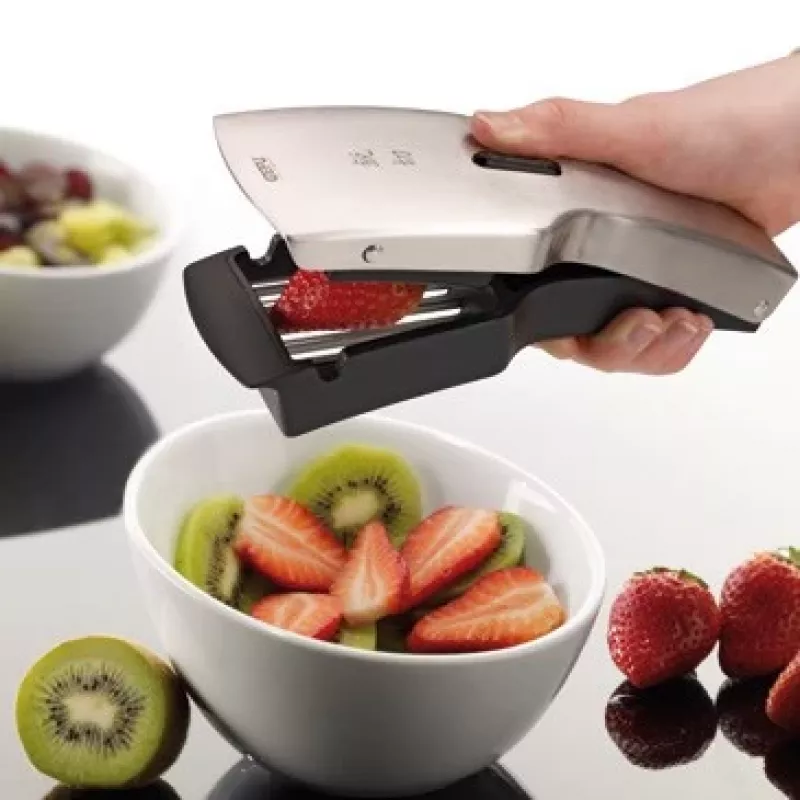 GEFU Japanese Slicer TARI® Mandolina z ostrzem V i 3 wkładami, niemiecka stal chirurgiczna, czarny