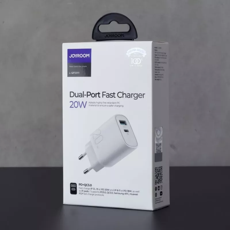 JOYROOM Fast Charger USB-A QC3.0 / USB-C PD 20W Biały (L-QP2011)