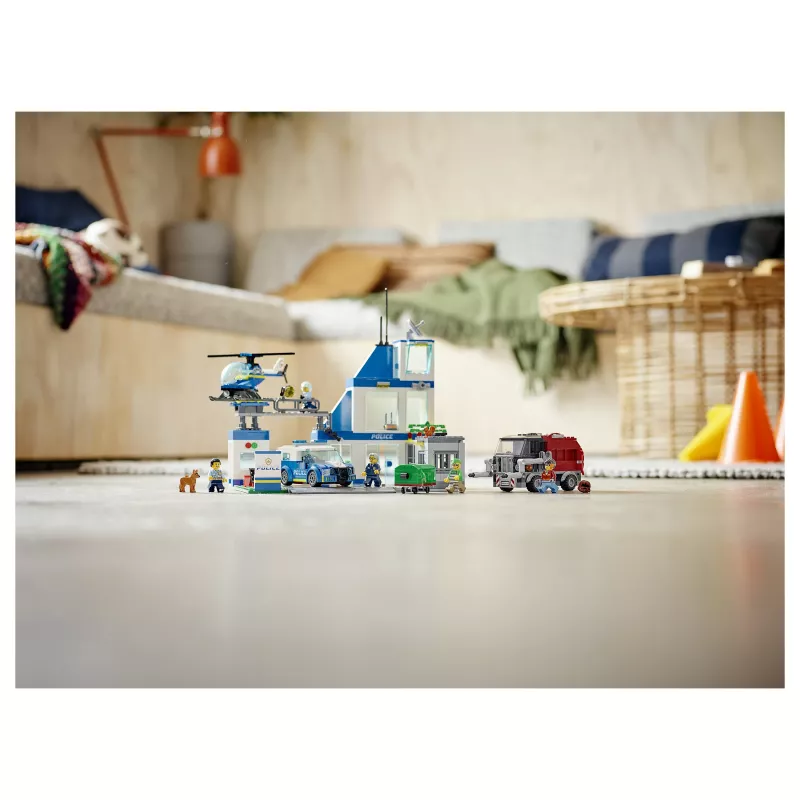 LEGO City Posterunek Policji Zestaw Budowlany 60316