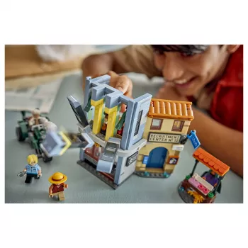 LEGO One Piece 75642 Starcie z Kapitanem Smokerem Zestaw Budowlany