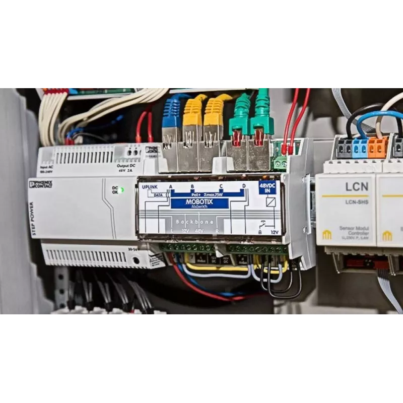 MOBOTIX MX-SWITCH1 - Przełącznik sieciowy - 4 x 10/100 (PoE+) - DIN Rail