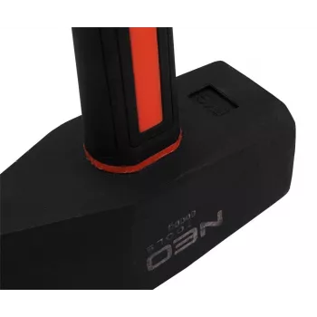 Młotek ciesielski NEO TOOLS 25-162 z uchwytem z włókna szklanego, głowica 600 g, magnetyczny uchwyt na gwoździe, antywibracyjny, certyfikat TÜV, czarno-pomarańczowy