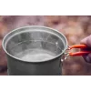 NEO TOOLS 63-144 7-Częściowy Zestaw Turystycznych Naczyń Kuchennych z Anodowanego Aluminium z Odpinanym Uchwytem, 2 Garnki, Patelnia, Pokrywka, Gąbka i Torba Siatkowa