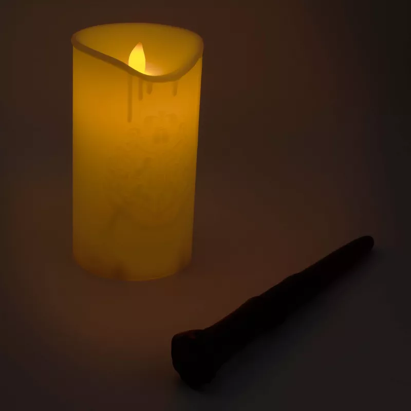 Paladone Harry Potter Zestaw Świec LED z Różdżką i Pilotem V3 – 10 Pływających Migoczących Świec