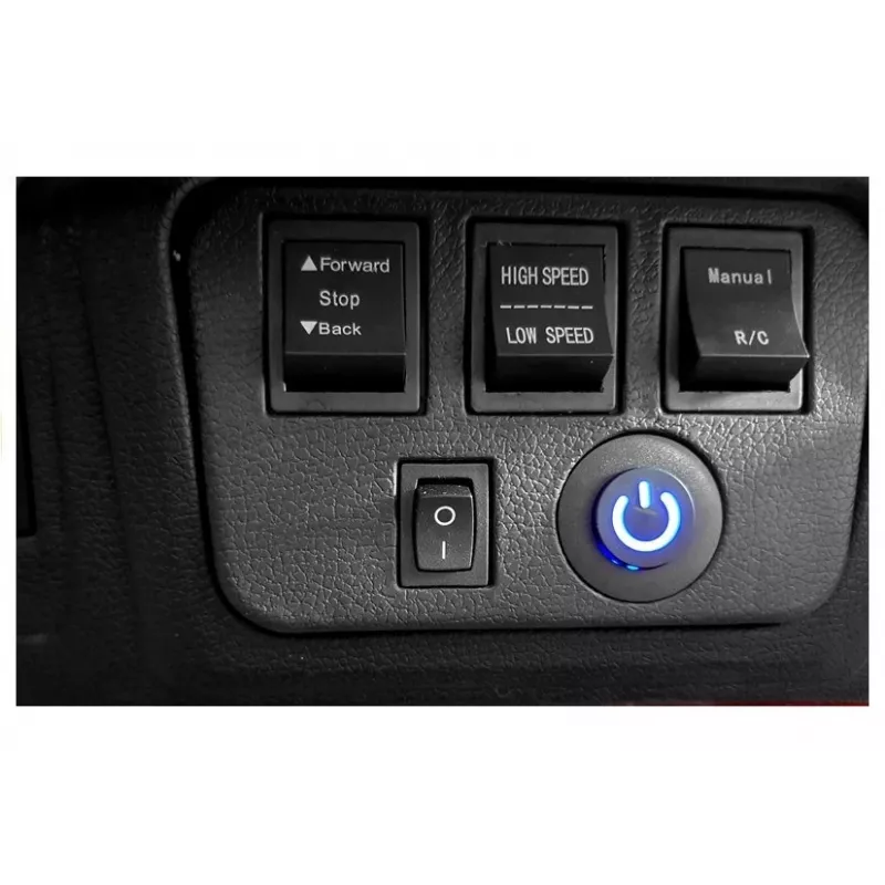 PETMEX Jeep HP012 na baterię dla dzieci z diodami LED i odtwarzaczem MP3, czarny