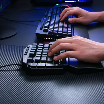 Redragon K585 DITI ELITE PRO RGB 40% Bezprzewodowa mechaniczna klawiatura gamingowa - niebieskie przełączniki