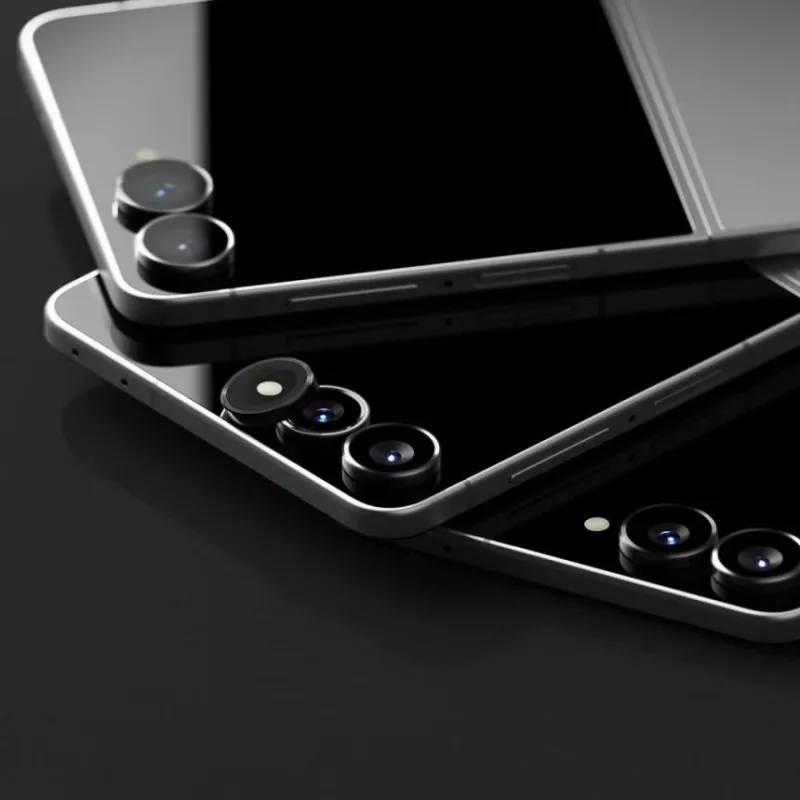 Ringke Camera Frame 2-Pack do Samsung Galaxy Z Flip 8 - Czarna aluminiowa ramka ochronna na obiektyw z hartowanym szkłem 9H