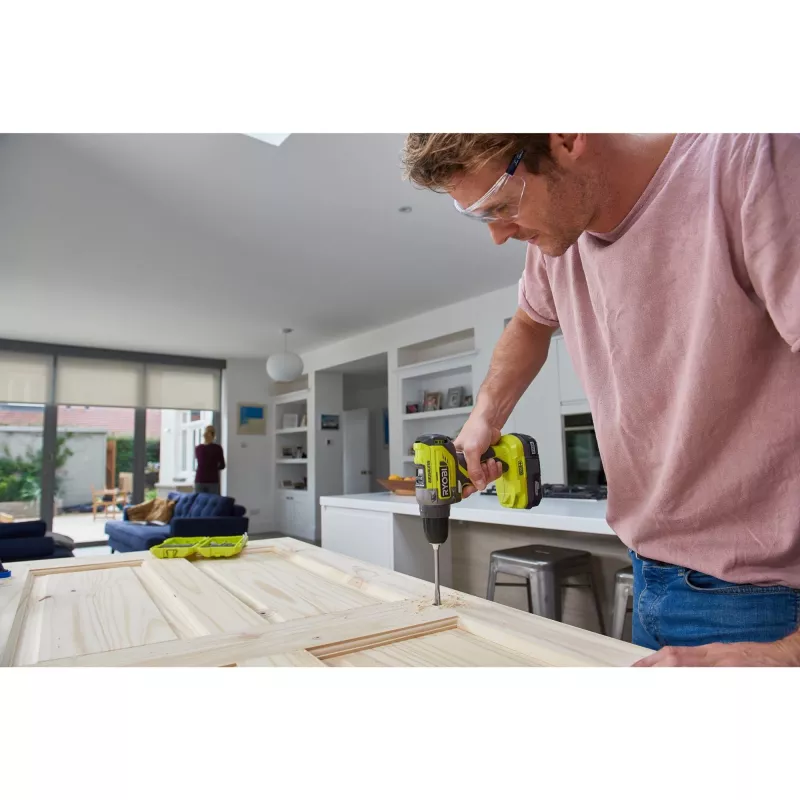 RYOBI ONE+ Akumulatorowa wiertarko-wkrętarka R18DD5-220S, 18V (zielono-czarna, 2x akumulator Li-Ion 2.0Ah, torba)