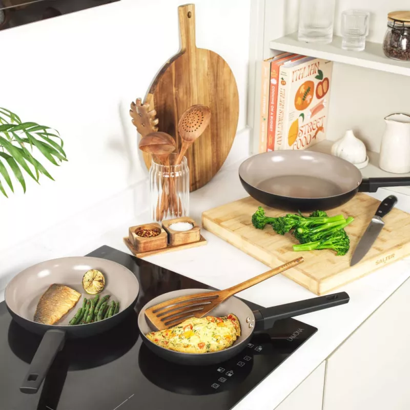 Salter BW12872EU7 Ceramic 28 cm Fry Pan - Megastone Collection, Induction Compatible, Non-Stick, Dishwasher Safe