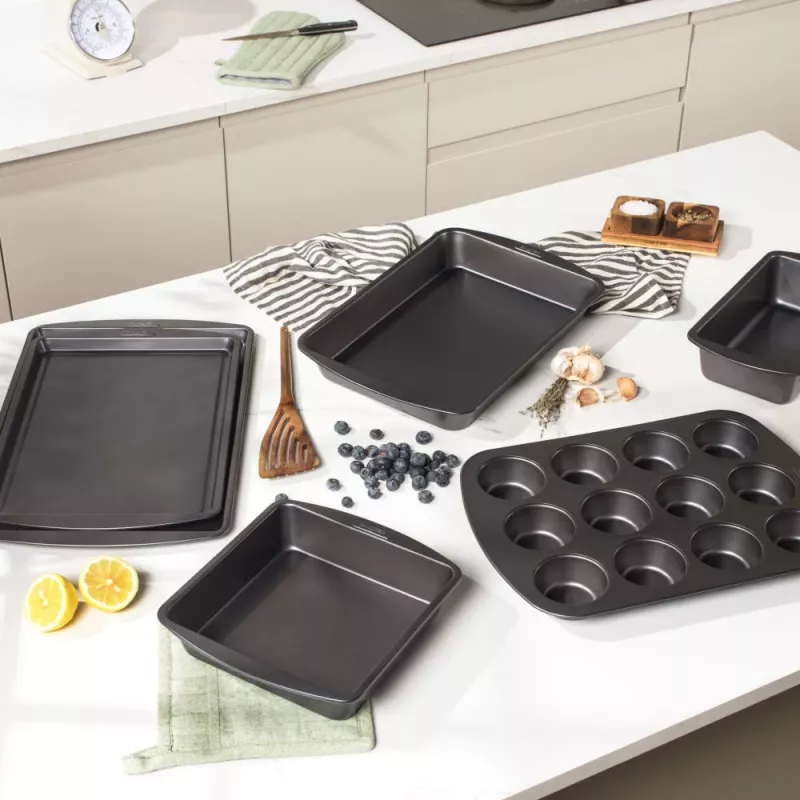 Salter BW14176 100% Recycled Carbon Steel 21cm Square Pan
