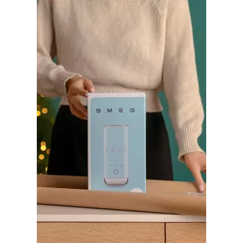 Smeg MFF02CREU Automatyczny spieniacz i podgrzewacz do mleka - kremowy, 500 W, 6 programów
