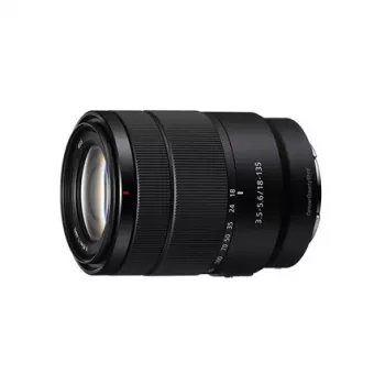 Sony E 18-135mm f/3.5-5.6 OSS Obiektyw (SEL18135B.SYX)