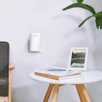 TP-Link AC750 Wzmacniacz zasięgu Wi-Fi RE200 - Dwuzakresowy wzmacniacz sygnału do gniazdka, 1 port Ethernet, WPS, tryb punktu dostępowego