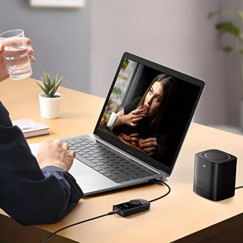 UGREEN CM129 USB-A na 3,5 mm zewnętrzny adapter dźwięku stereo - czarny