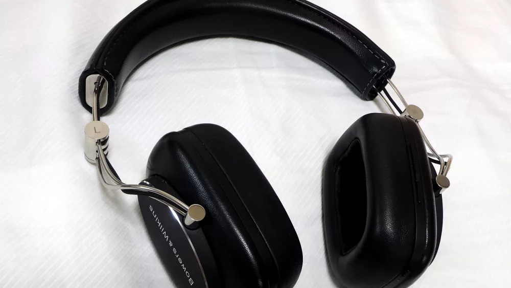 Over ear headphones